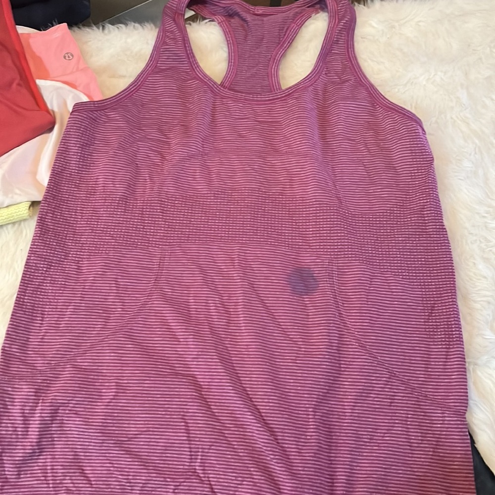 (AS IS) Lululemon bundle - Picture 5 of 5